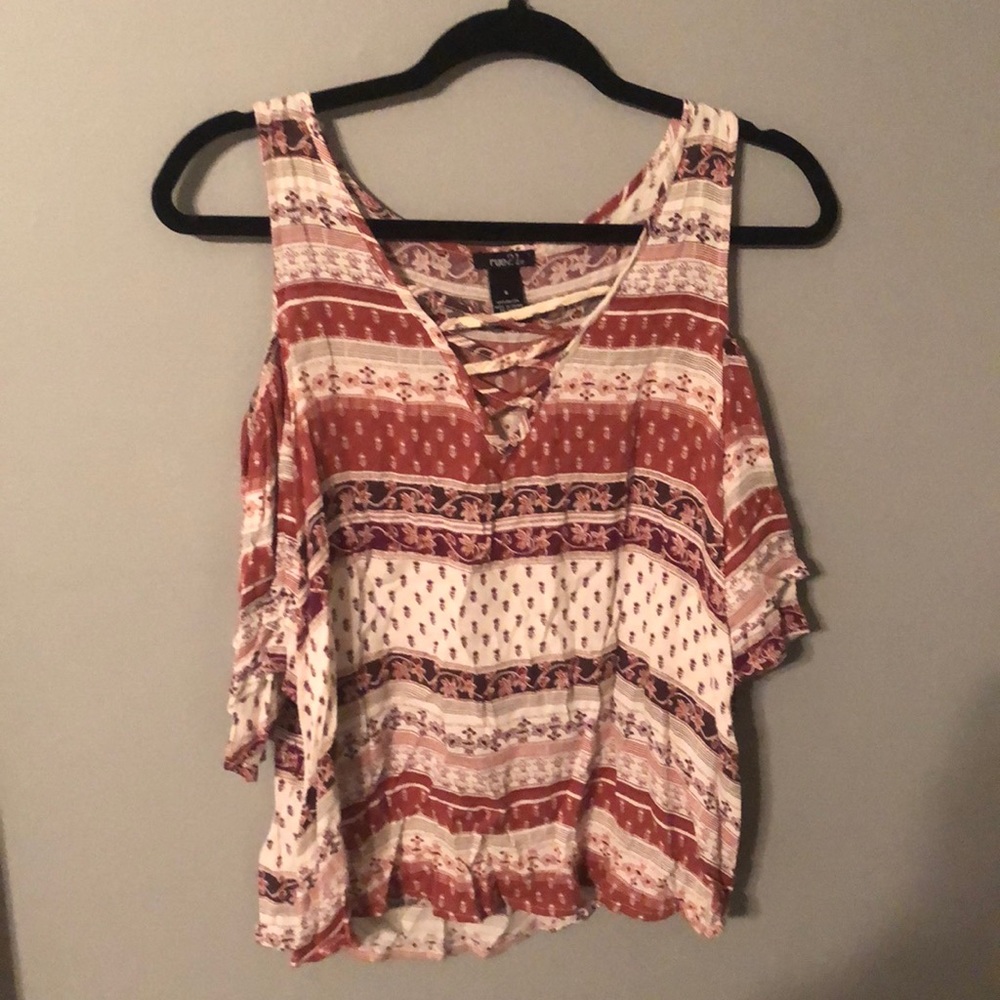 Rue 21 woman’s top